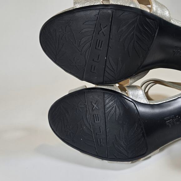 L LifeStride Soft System Mallie Silver Strappy Heels Womens Size 11 Gladiator - Picture 10 of 11